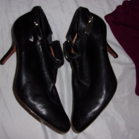 leather COACH womens size 81/2 b 8 1/2  black ankle shoes boots eight half 8.5 b - Picture 1 of 7